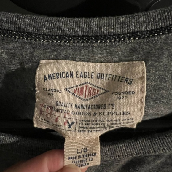 American Eagle T-shirts - Picture 3 of 5